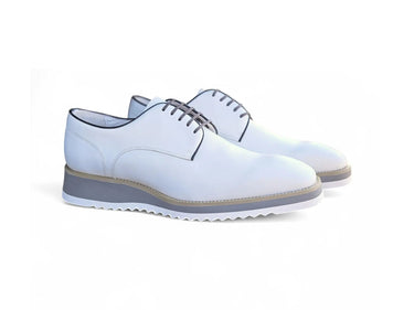 Carrucci Shoes Burnished Leather Derby Dress Shoe in White
