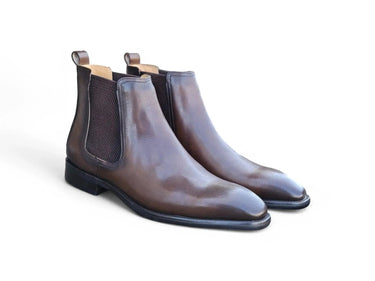 Calfskin Leather Chelsea Boot in Chestnut