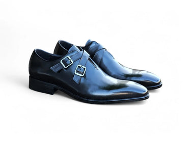 Carrucci Shoes Cross Straps Wholecut Oxford Shoe in Black