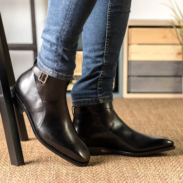 DapperFam Rohan in Black Men's Italian Leather Jodhpur Boot