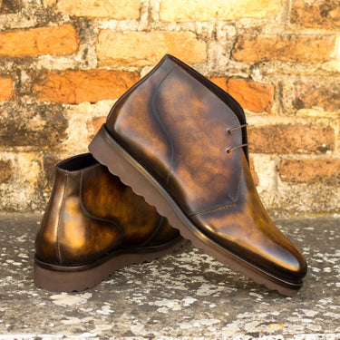 DapperFam Vivace in Tobacco Men's Hand-Painted Patina Chukka