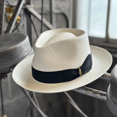Panama Fox Elite in Black