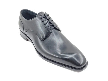 Carrucci Shoes Burnished Leather Plain Toe Blucher