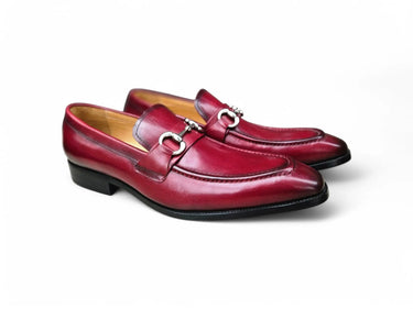 Carrucci Shoes Burnished Signature Buckle Loafer in Burgundy