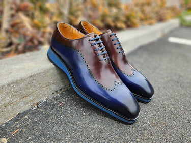 Carrucci Shoes Two Tone Oxford Lightweight Dress Shoe in Navy Brown