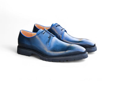Carrucci Shoes Whole Cut Derby Lug Sole Dress Shoe in Navy
