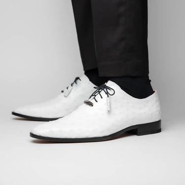 Criss In White