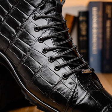 Hermond In Black