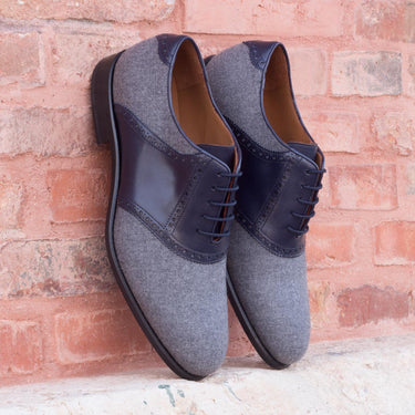 DapperFam Fabrizio in Light Grey / Navy Men's Flannel & Italian Leather Saddle in Light Grey / Navy