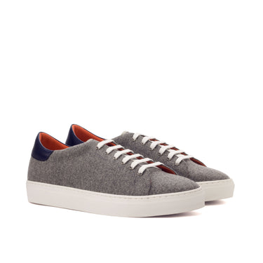 DapperFam Rivale in Light Grey Men's Flannel Trainer in Light Grey