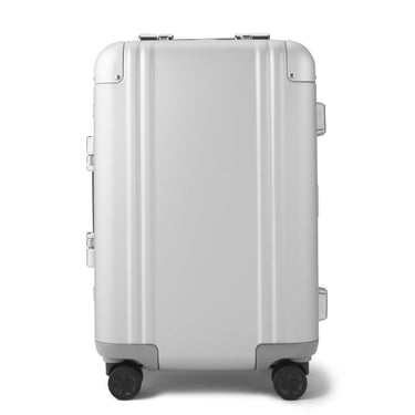 Classic Aluminum 3.0 | International Carry-on 33L in SILVER