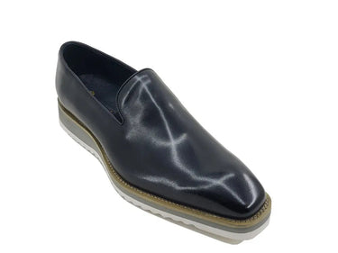 Carrucci Shoes Burnished Wholecut Loafer