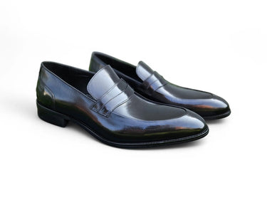 Carrucci Shoes Calfskin Modern Classic Penny Loafer in Black