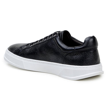 Belvedere Matteo in Black Pebbled Leather Low-Top Sneaker