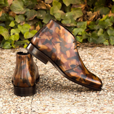 DapperFam Vivace in Brown Men's Hand-Painted Patina Chukka in #color_