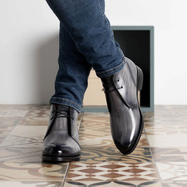 DapperFam Vivace in Grey Men's Hand-Painted Patina Chukka in #color_