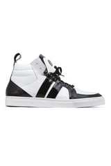 BLACK/WHITE