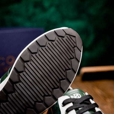 Lyon In Green / White