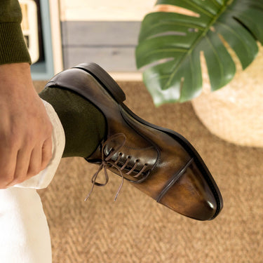 DapperFam Rafael in Tobacco Men's Hand-Painted Patina Oxford