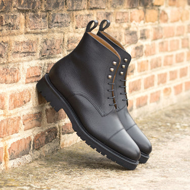 DapperFam Garrison in Black Men's Italian Full Grain Leather Jumper Boot in #color_