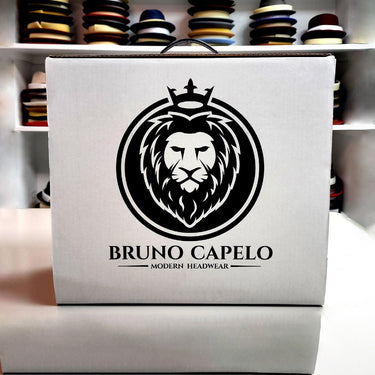 Bruno Capelo Hat Box Hat Protection / Storage in White